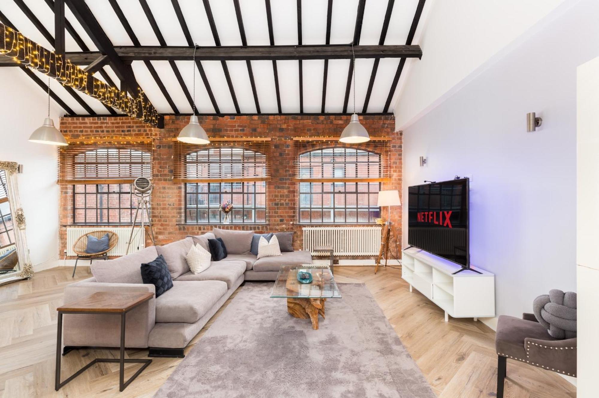 High End Luxury Townhouse In Jq, 4 Bedrooms, Flat Screen Tv In All Rooms, Free Parking, Near Birmingham City Centre Deposit Required Buitenkant foto